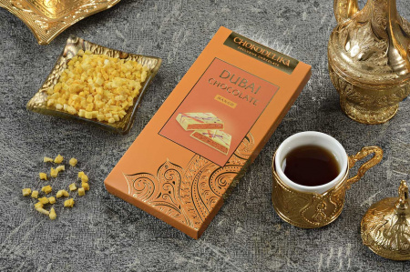 Шоколад белый "Dubai Mango" с начинкой манго, 180 гр
