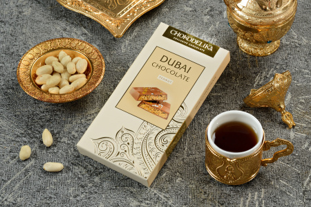 Шоколад молочный "Dubai Peanut" с начинкой из арахиса, 180 гр