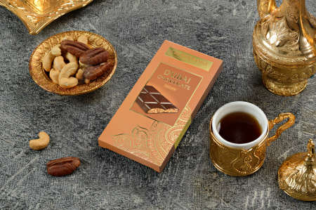 Шоколад темный "Dubai Pecan" с начинкой из пекана, 50 гр